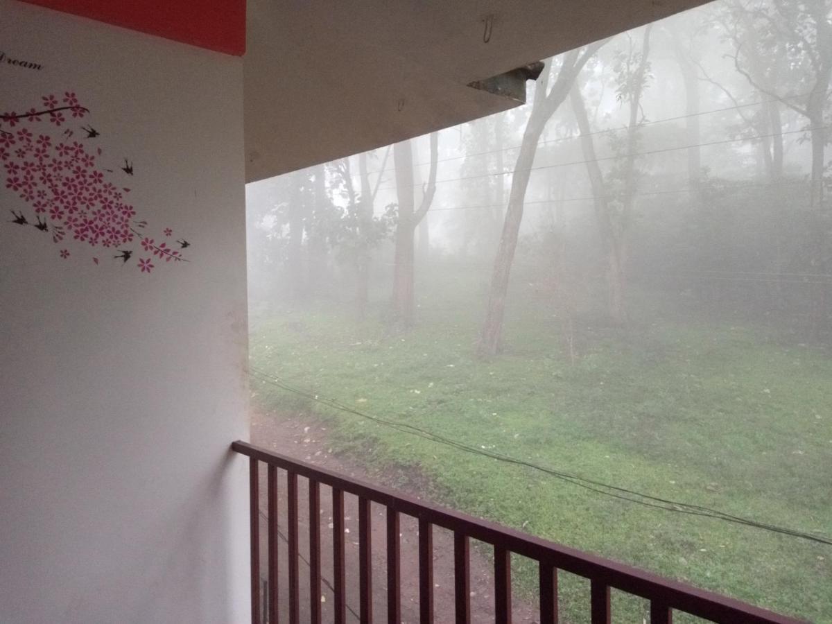 Wild Window - Forest View Homestay Thekkady Exterior foto